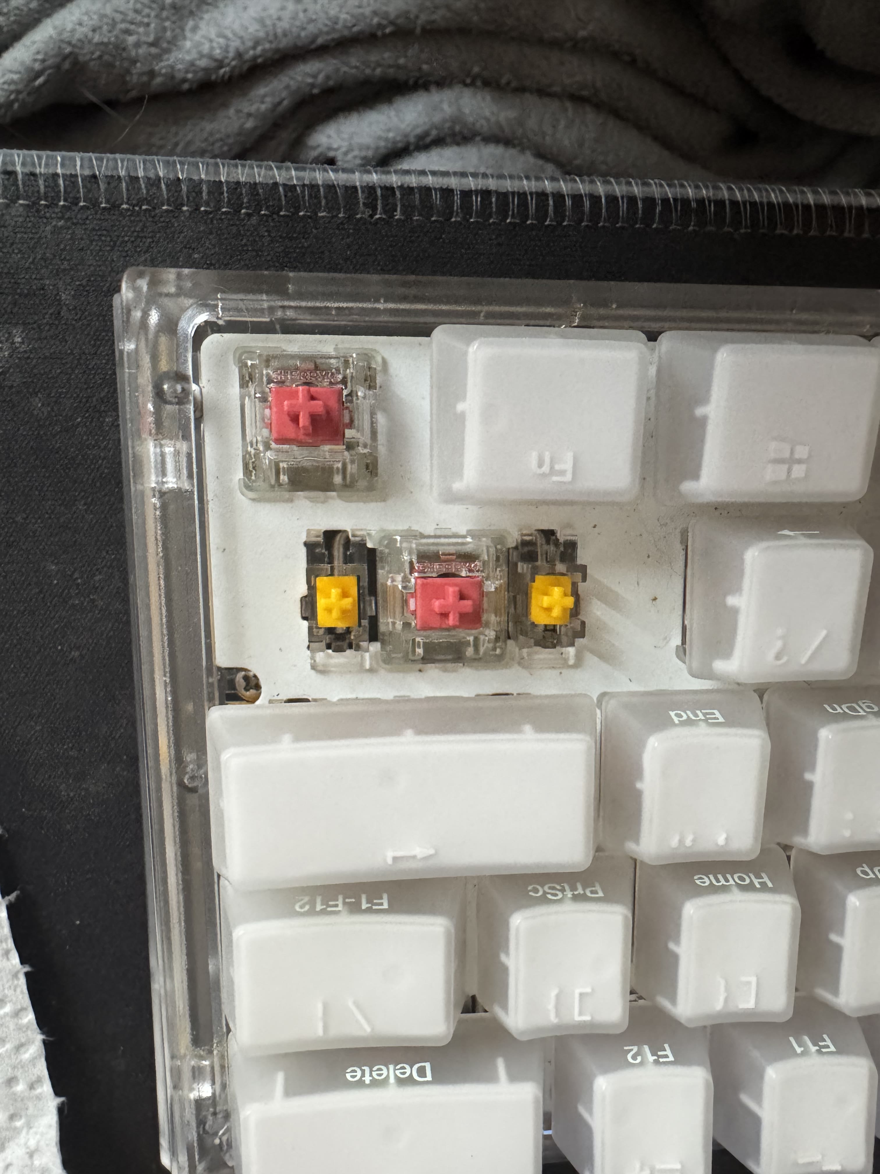 Ducky One 3 Mini 60% RGB Mechanical Keyboard Cherry MX Red Hotswap Used - product photo 7 at Keystone Discounts